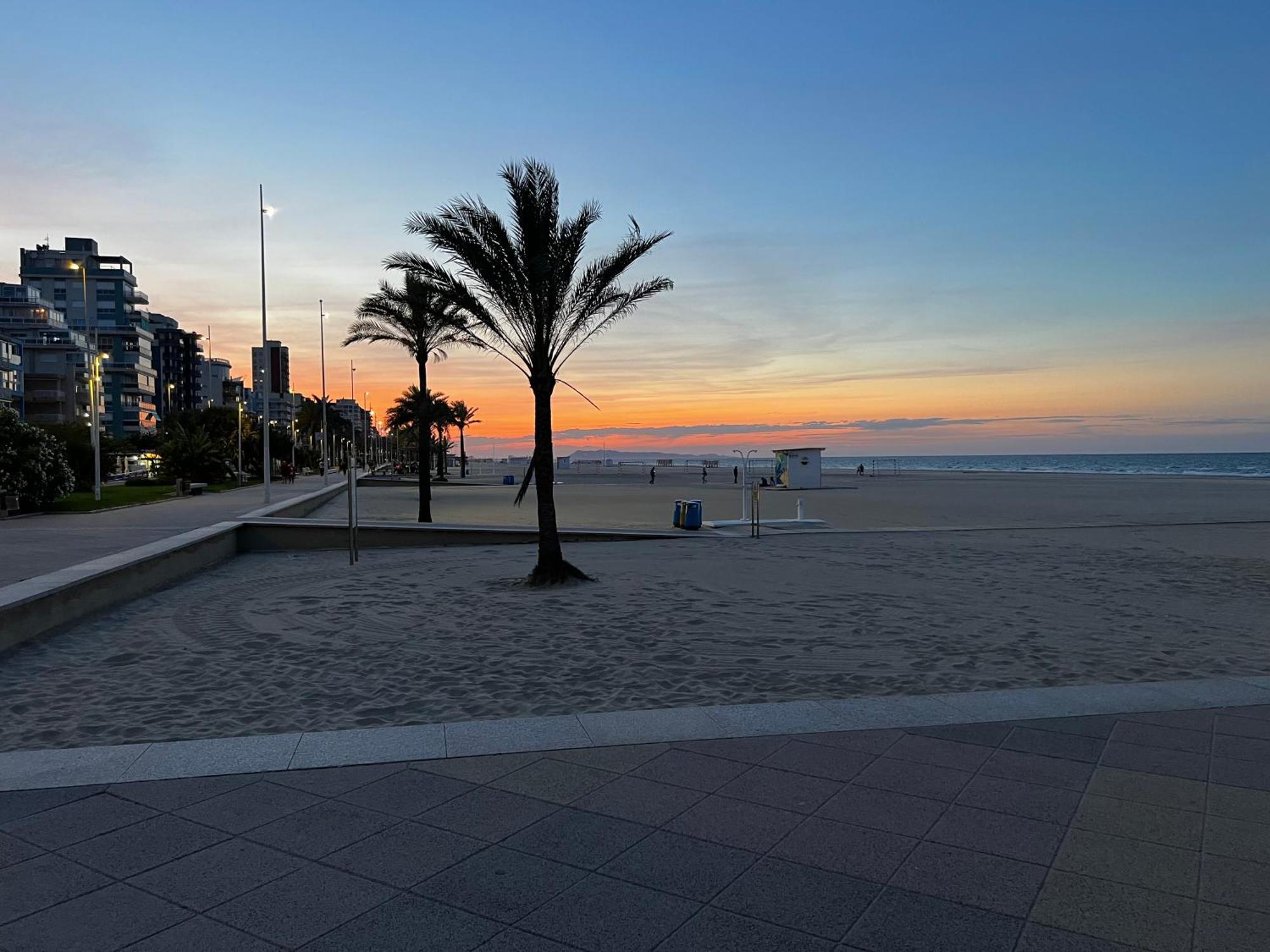 Soleole Lägenhet Playa de Gandia Exteriör bild